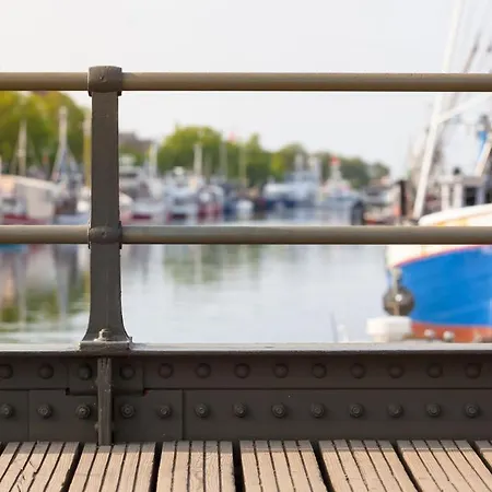 Apartment Berringer, Scholle, Direkt An Der Promenade Rostock
